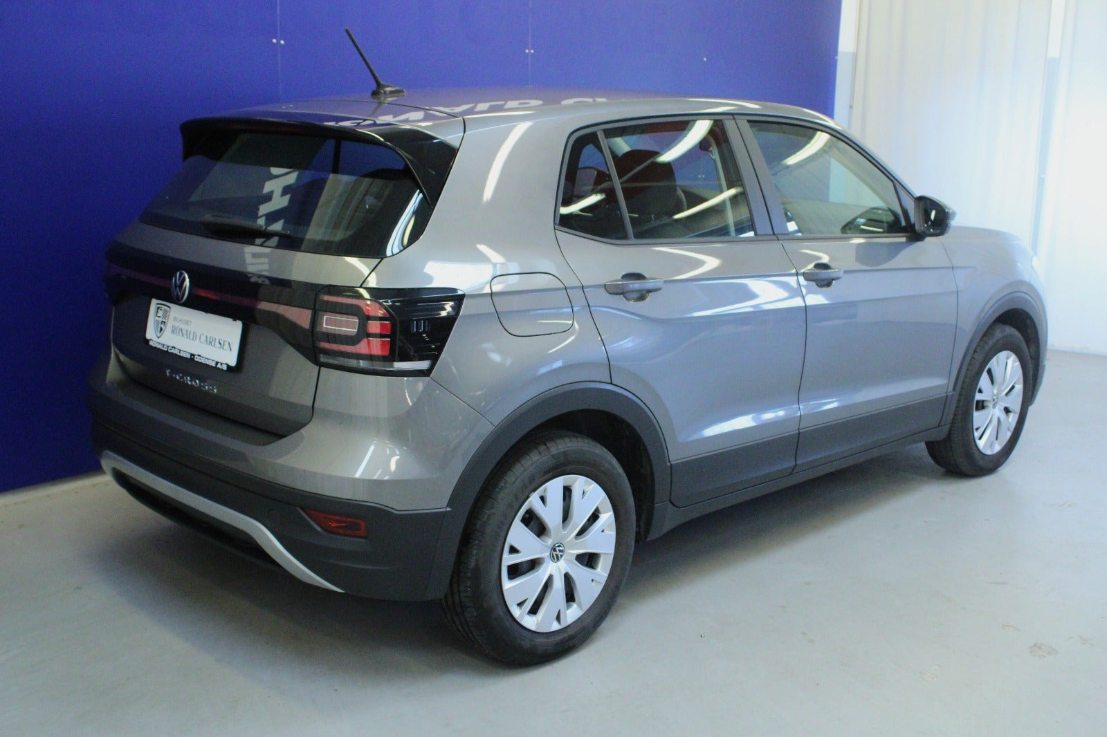 Grå VW T-Cross fra 2021