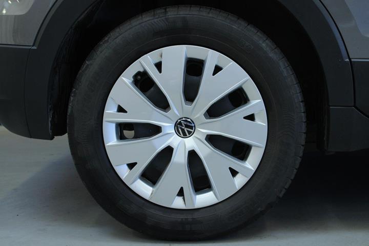 Grå VW T-Cross fra 2021