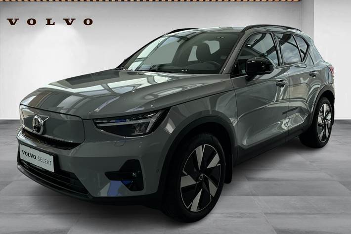 Grå Volvo EX40 fra 2025