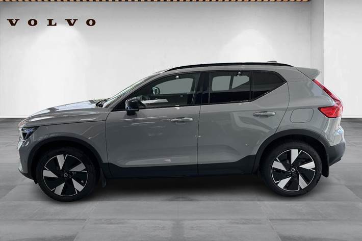 Grå Volvo EX40 fra 2025