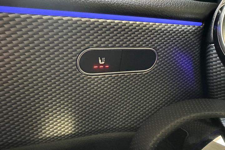 Grå Mercedes A250 e fra 2020