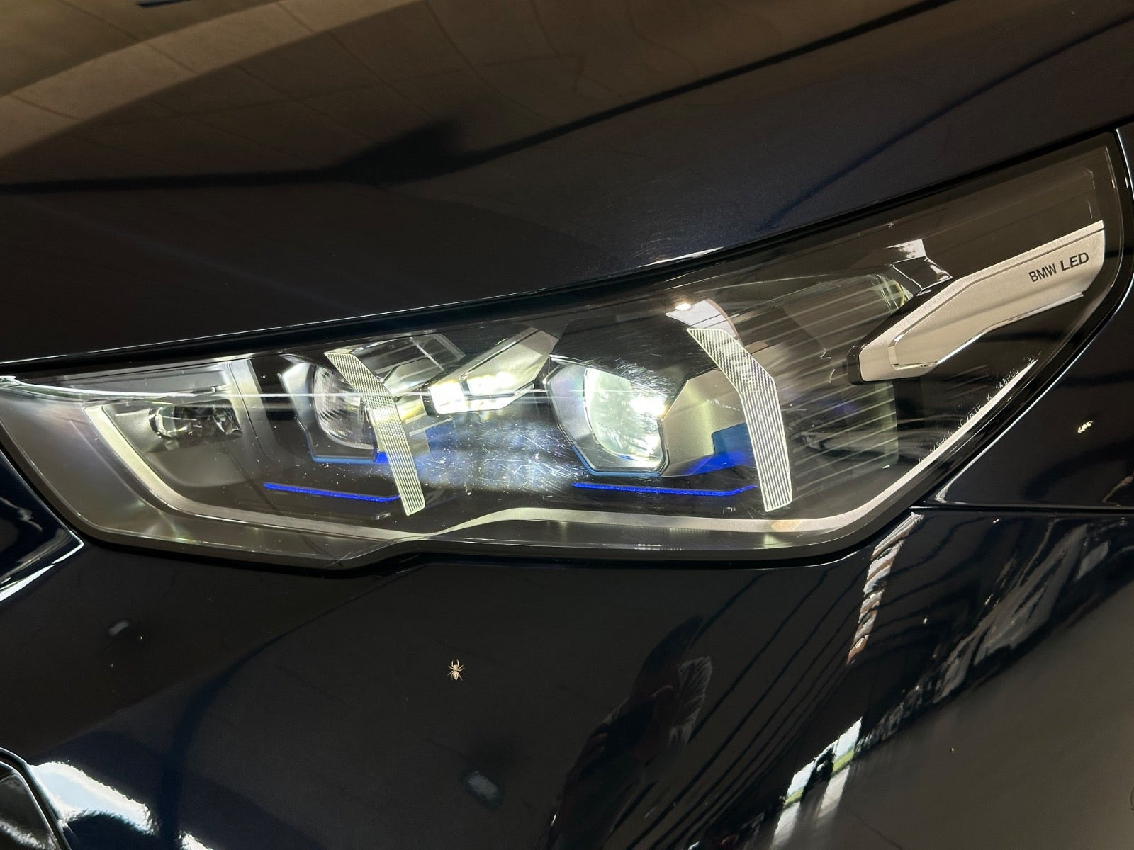 Sort BMW i5 fra 2024
