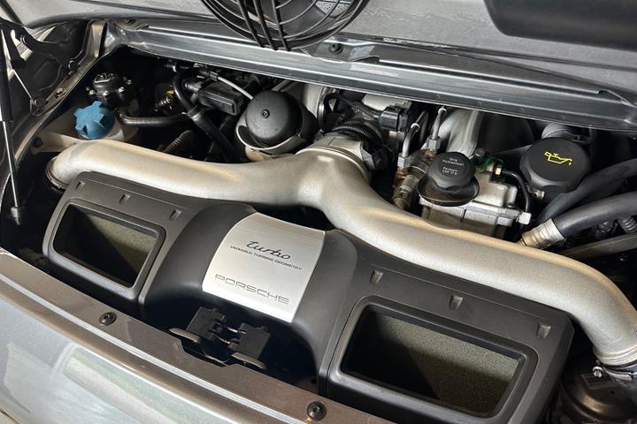 Grå Porsche 911 Turbo fra 2008