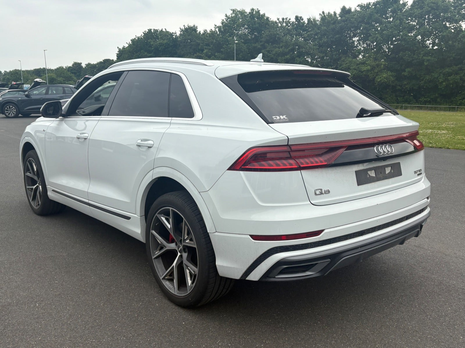 Hvid Audi Q8 fra 2019