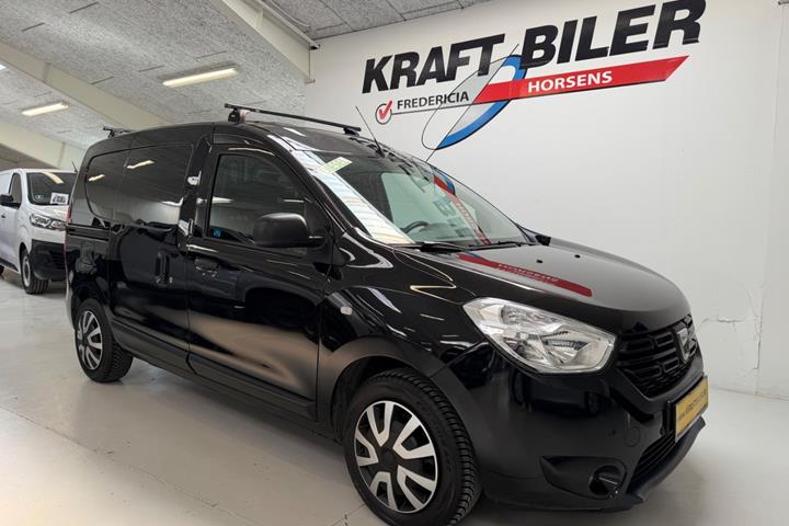 Sort Dacia Dokker fra 2020