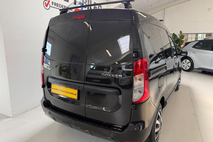 Sort Dacia Dokker fra 2020