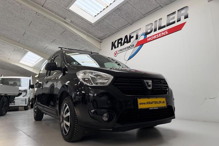 Sort Dacia Dokker fra 2020
