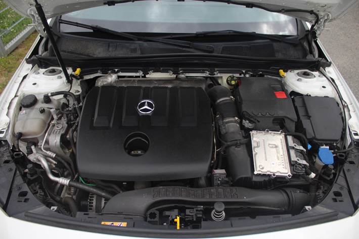 Hvid Mercedes CLA180 d fra 2019
