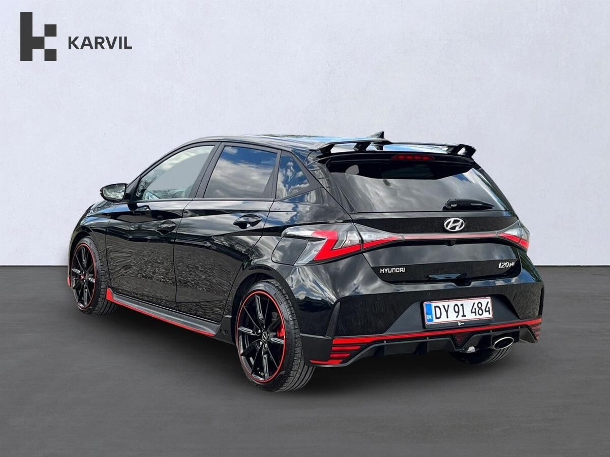 Sort Hyundai i20 fra 2023