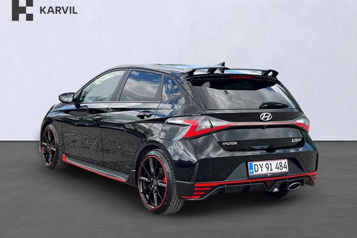 Sort Hyundai i20 fra 2023