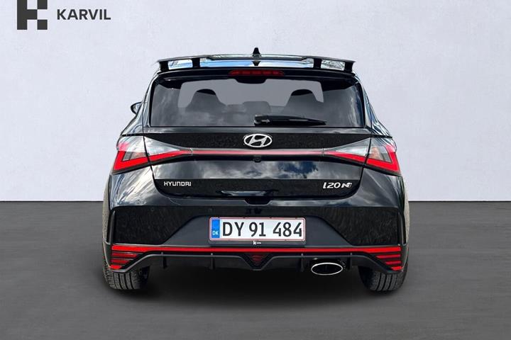 Sort Hyundai i20 fra 2023