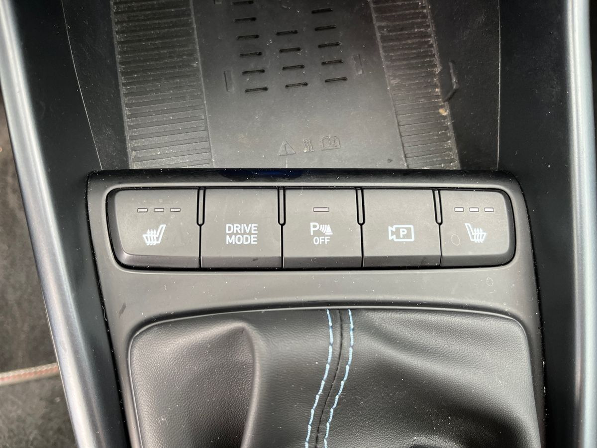 Sort Hyundai i20 fra 2023