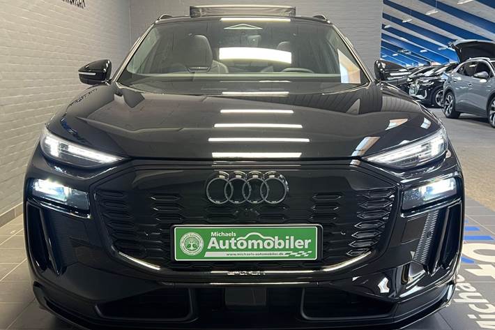 Sort Audi Q6 e-tron fra 2026