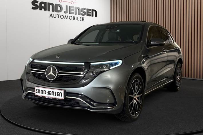 Grå Mercedes EQC400 fra 2022 set udefra