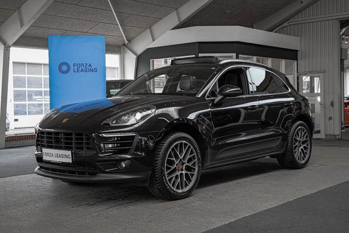 Sort Porsche Macan fra 2018