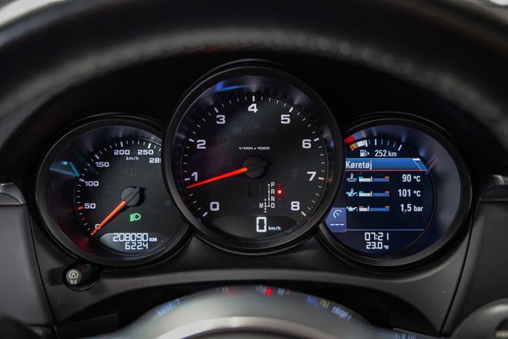 Sort Porsche Macan fra 2018