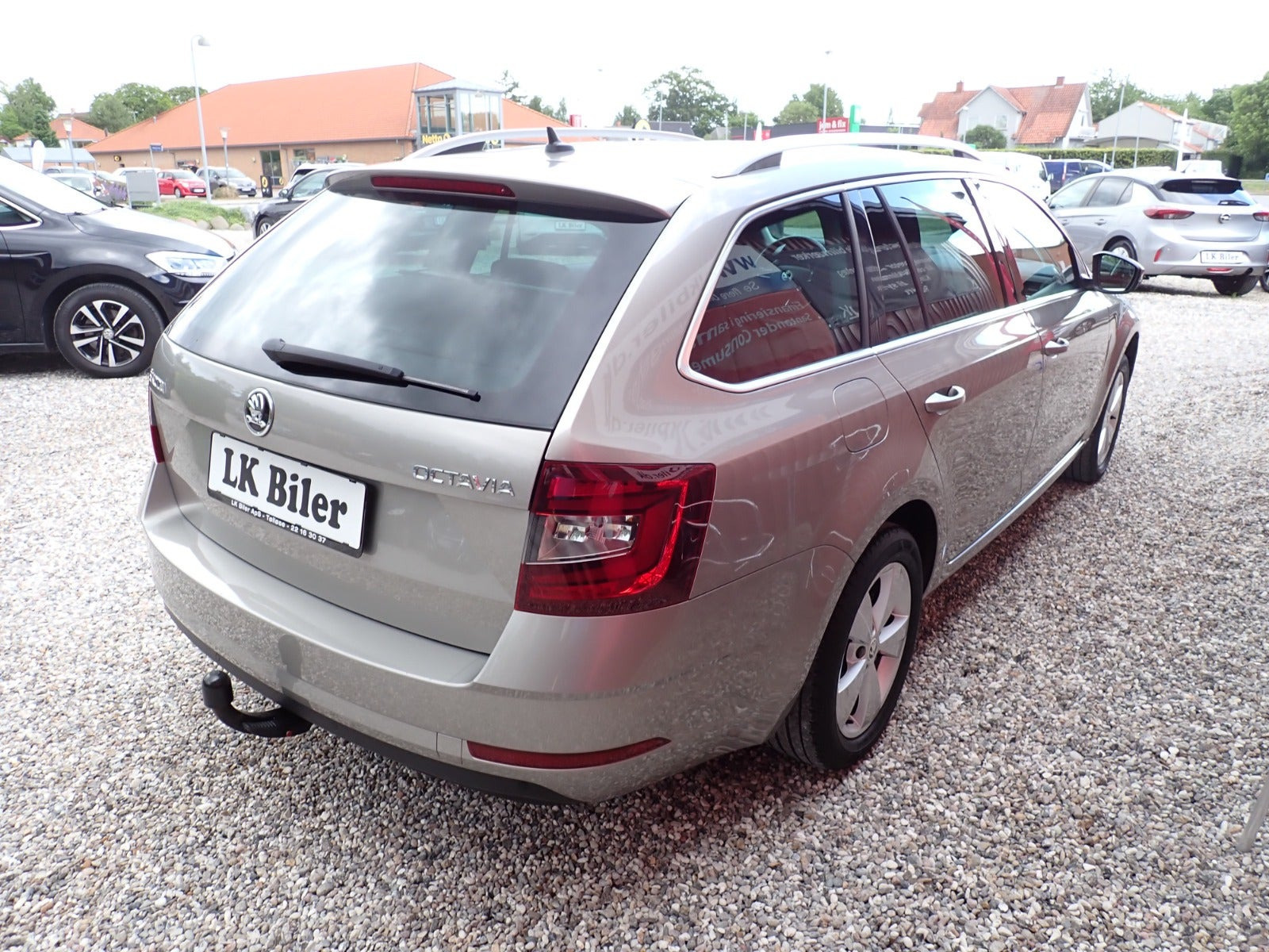 Grå Skoda Octavia fra 2019