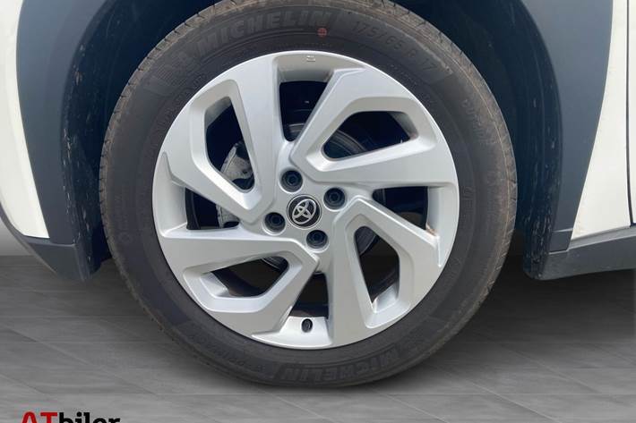 Hvid Toyota Aygo X fra 2025