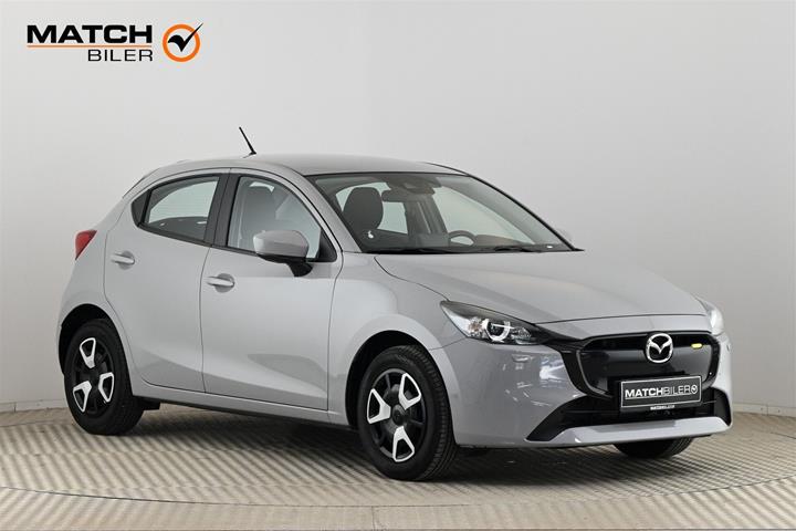 Grå Mazda 2 fra 2024 set udefra