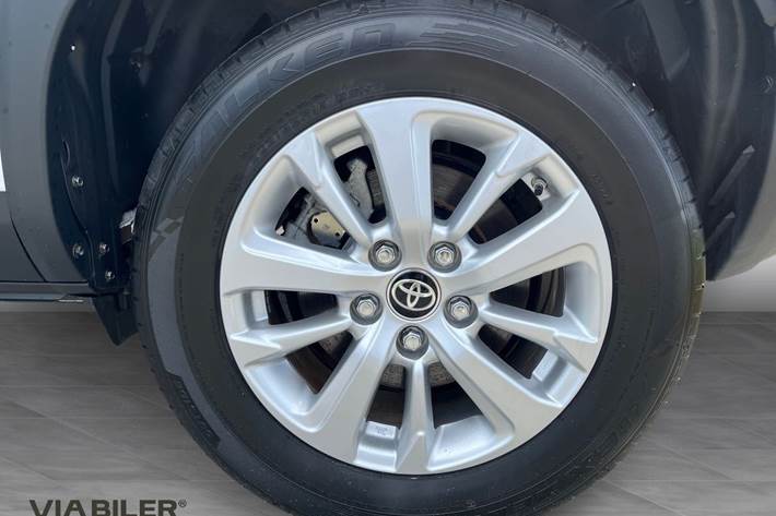 Hvid Toyota Yaris Cross fra 2024
