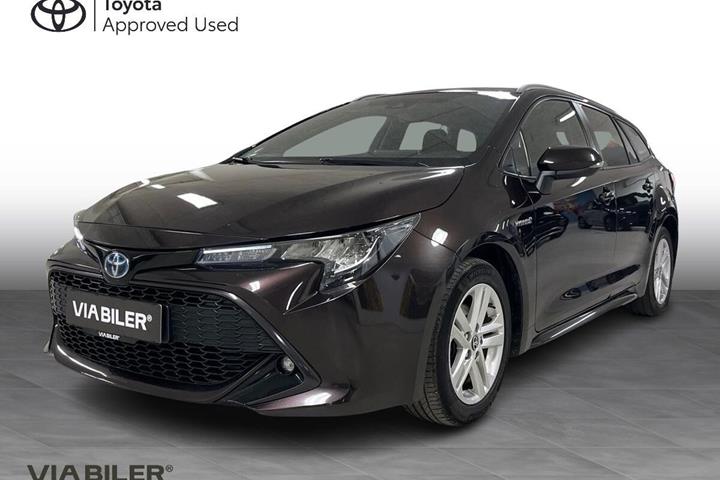 Brun Toyota Corolla fra 2019 set udefra