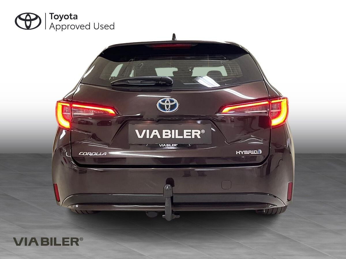 Brun Toyota Corolla fra 2019