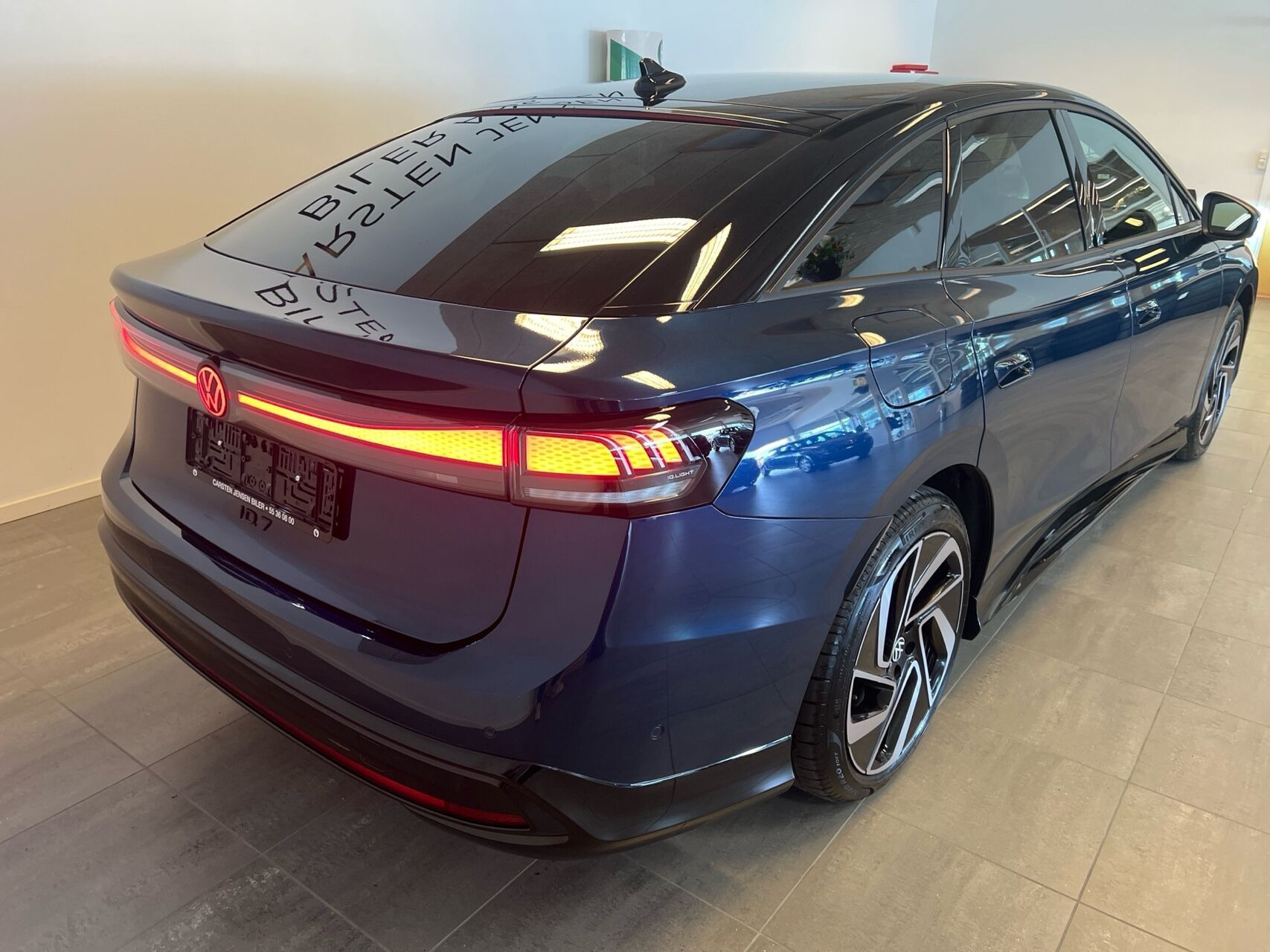 Blå VW ID.7 fra 2025