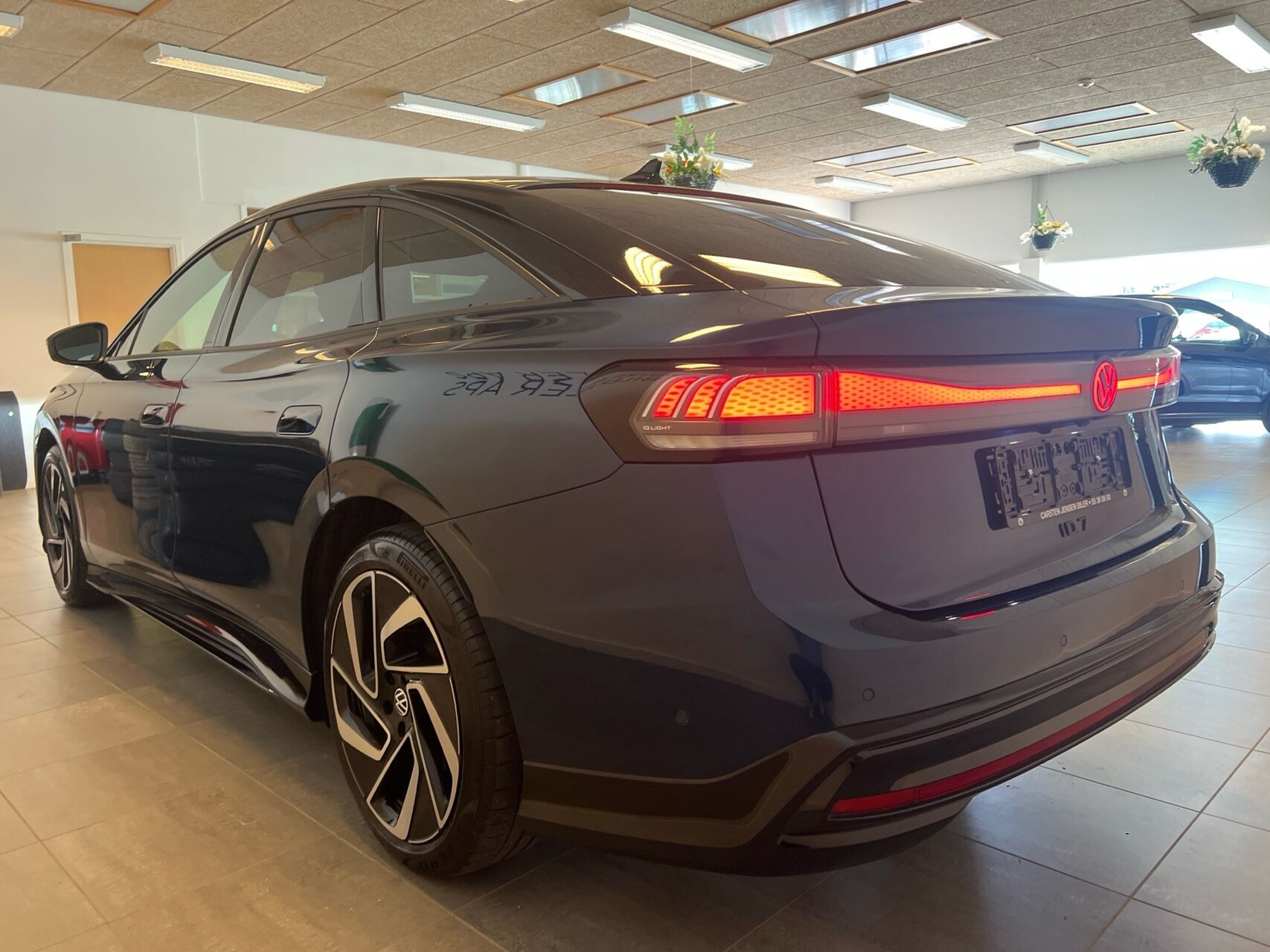 Blå VW ID.7 fra 2025