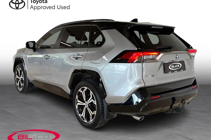 Sølv Toyota RAV4 Plug-in fra 2021