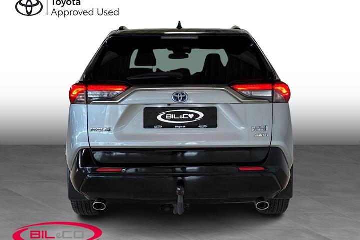 Sølv Toyota RAV4 Plug-in fra 2021