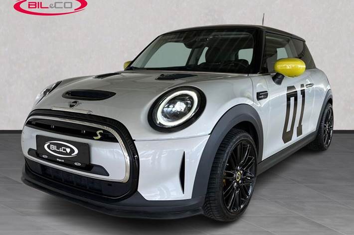 Sølv Mini Cooper fra 2021