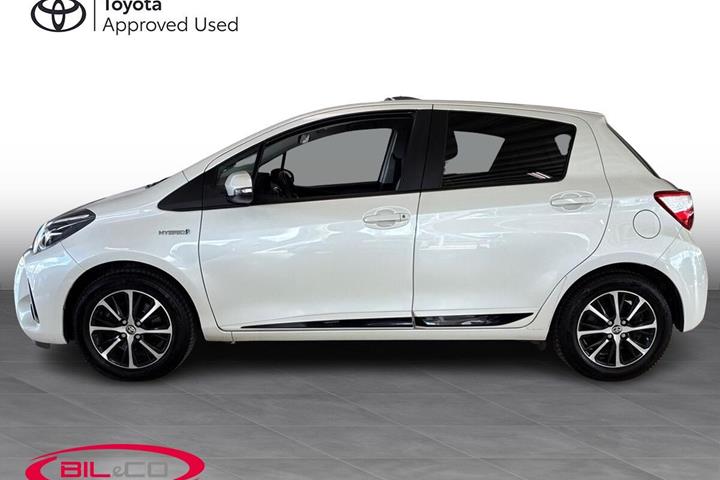 Hvid Toyota Yaris fra 2018