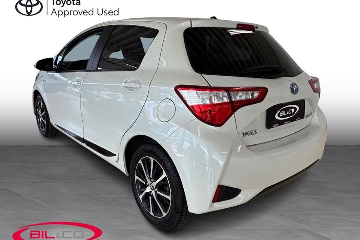 Hvid Toyota Yaris fra 2018
