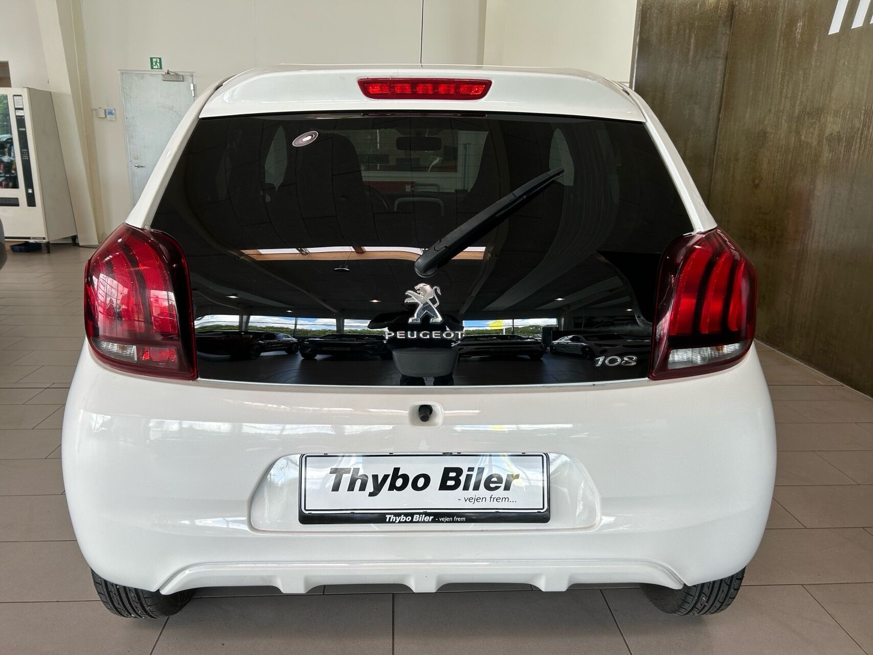 Hvid Peugeot 108 fra 2016
