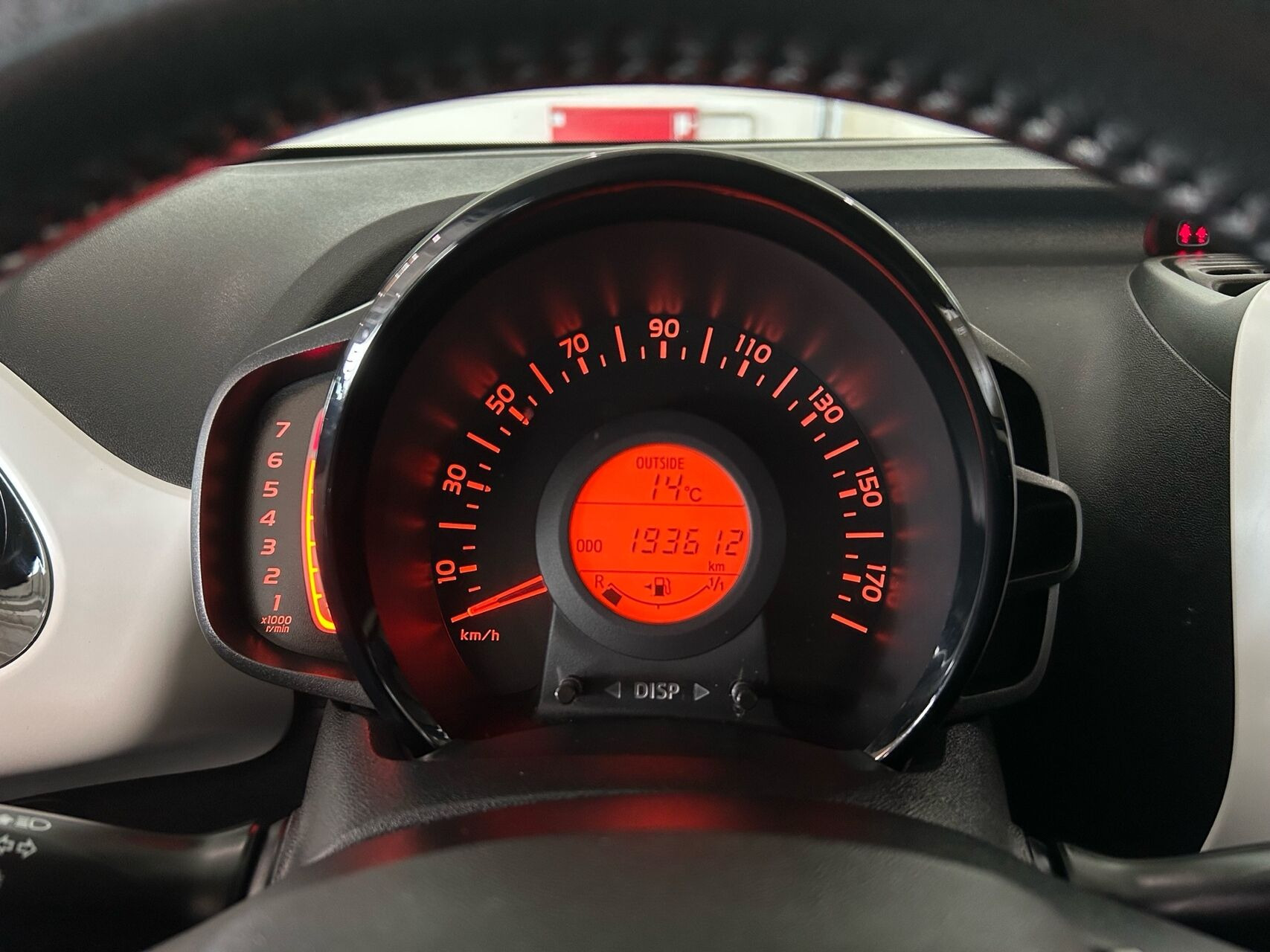 Hvid Peugeot 108 fra 2016
