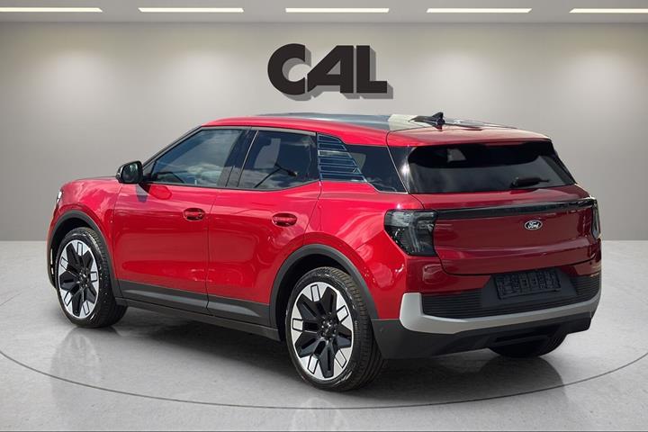 Rød Ford Explorer fra 2025