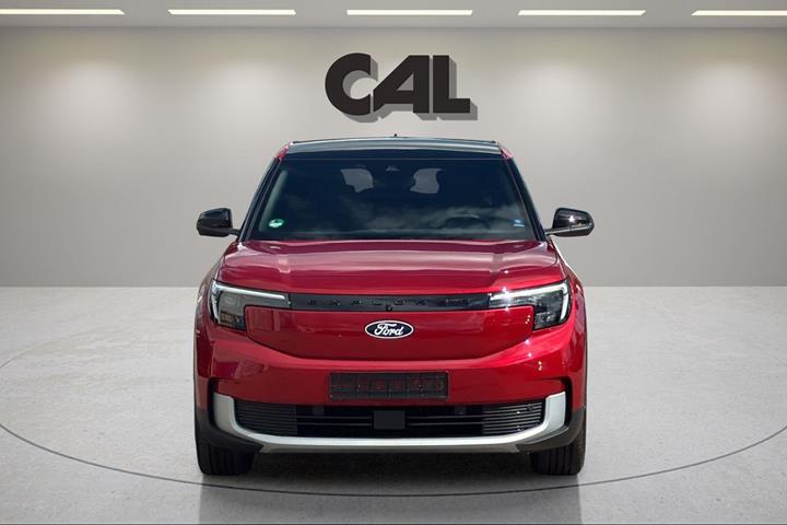 Rød Ford Explorer fra 2025