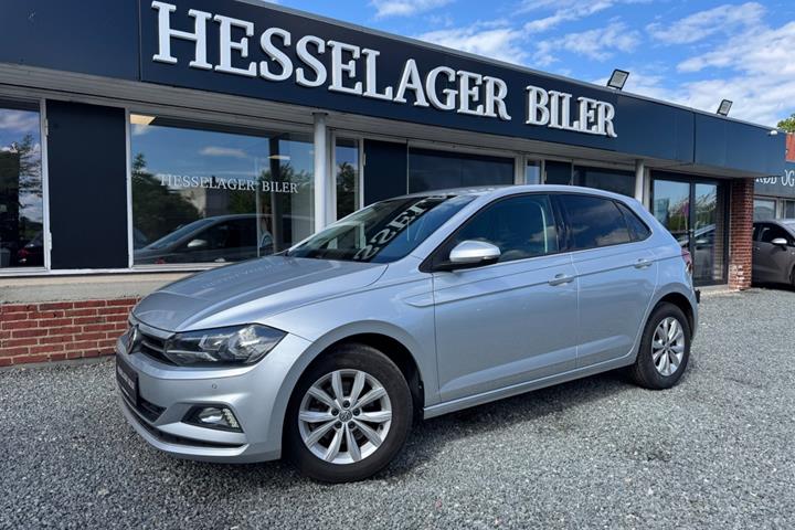 Sølv VW Polo fra 2018 set udefra