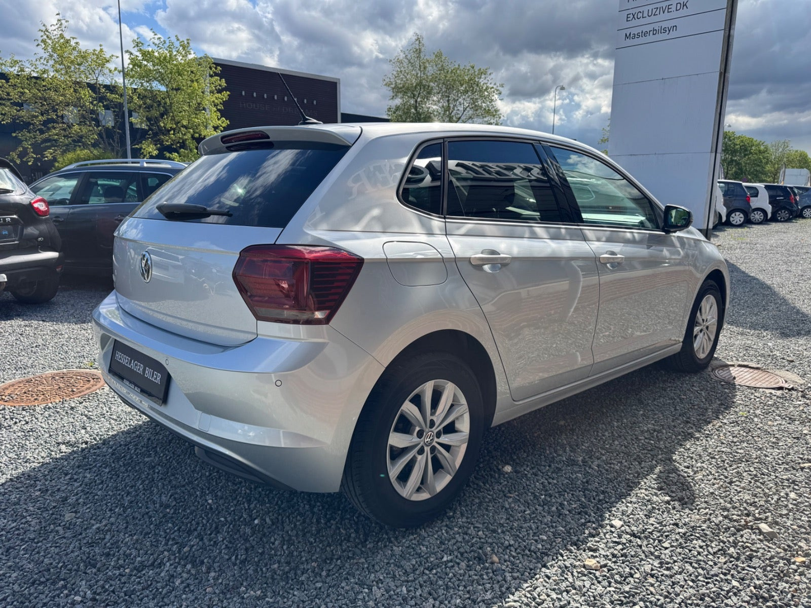 Sølv VW Polo fra 2018