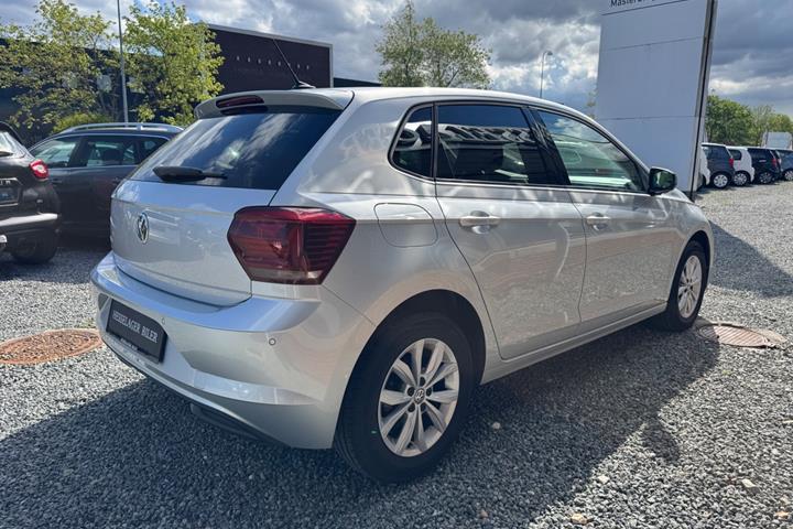 Sølv VW Polo fra 2018