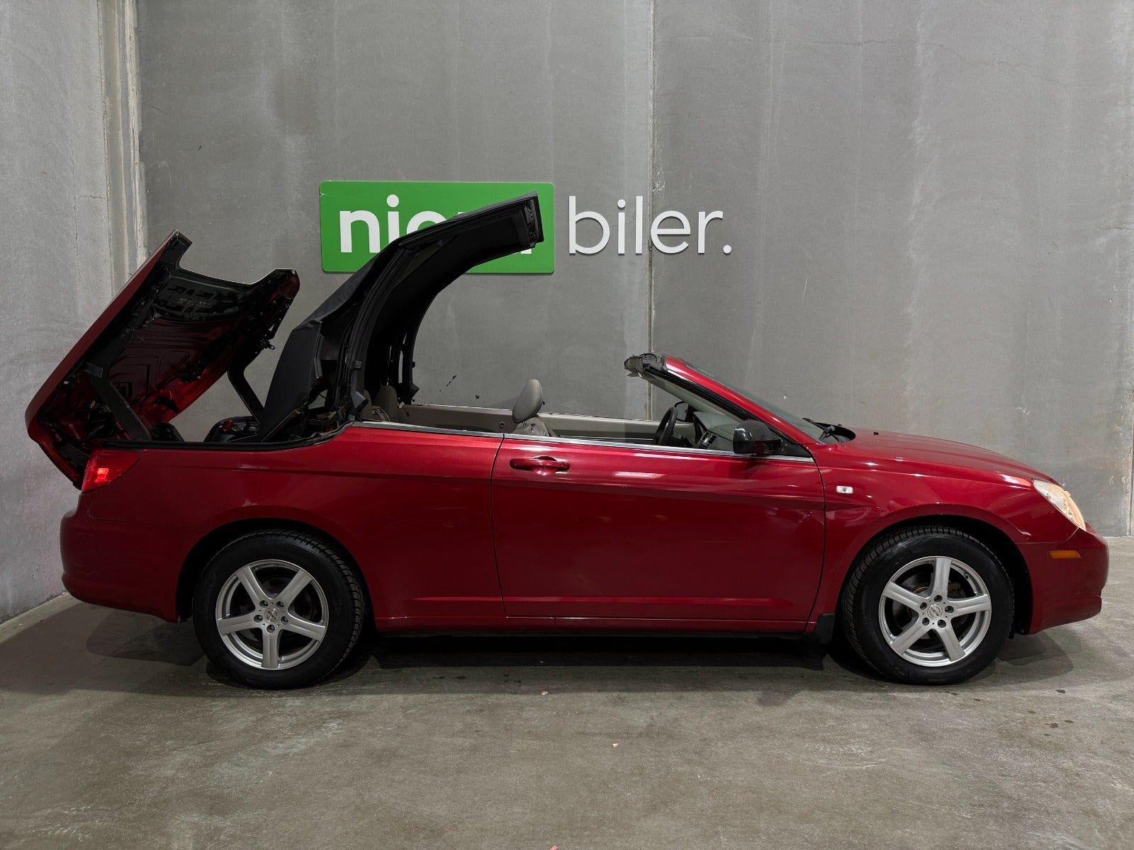 undefined Chrysler Sebring fra 2008 set udefra