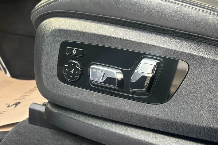 Sort BMW X5 fra 2022