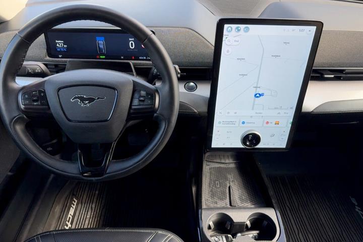 undefined Ford Mustang Mach-E fra 2023