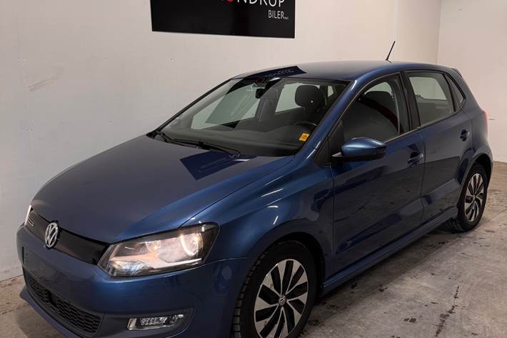 Blå VW Polo fra 2017