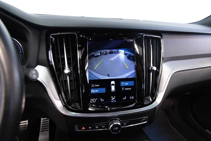 Hvid Volvo V60 fra 2022