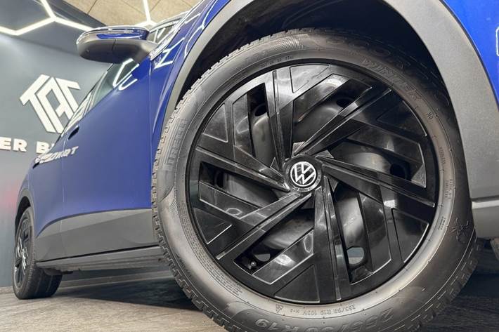 Blå VW ID.4 fra 2025