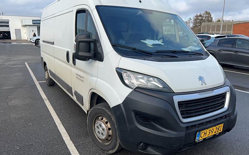 Peugeot Boxer 335 2,0 BlueHDi 163 L3H2 Premium