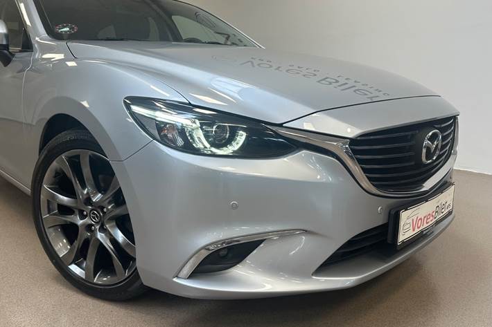 Sølv Mazda 6 fra 2017