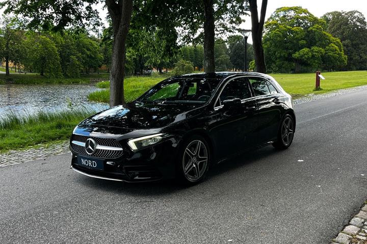 Sort Mercedes A200 fra 2022