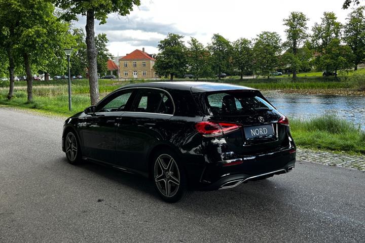 Sort Mercedes A200 fra 2022